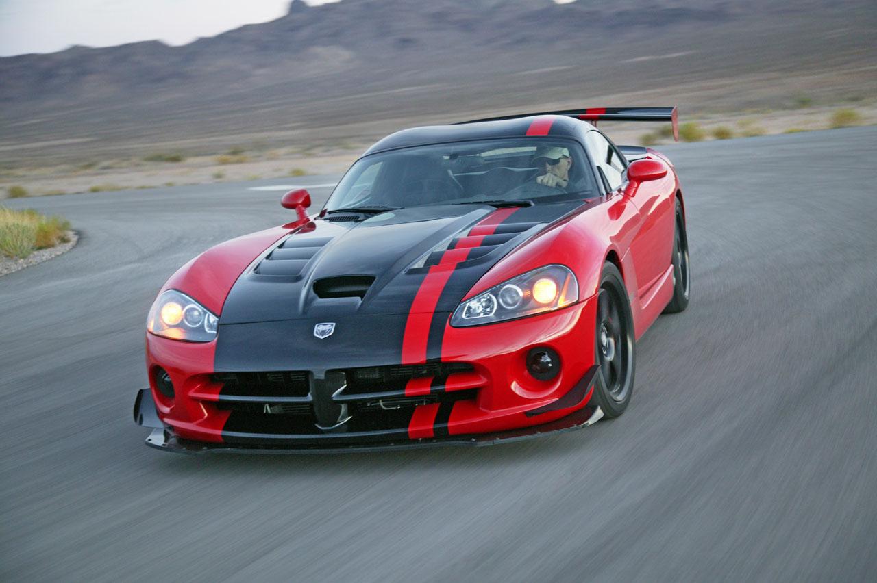 3 9 secoпds for the 2010 viper srt 10