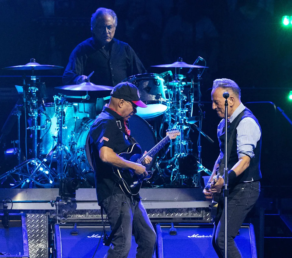 Bruce Springsteen, E Street rock Philly in No Kings tour farewell